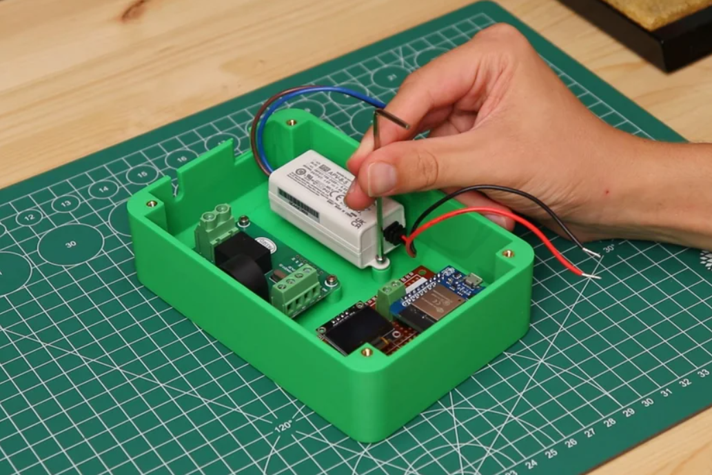 The EnergInAI smart monitor hardware